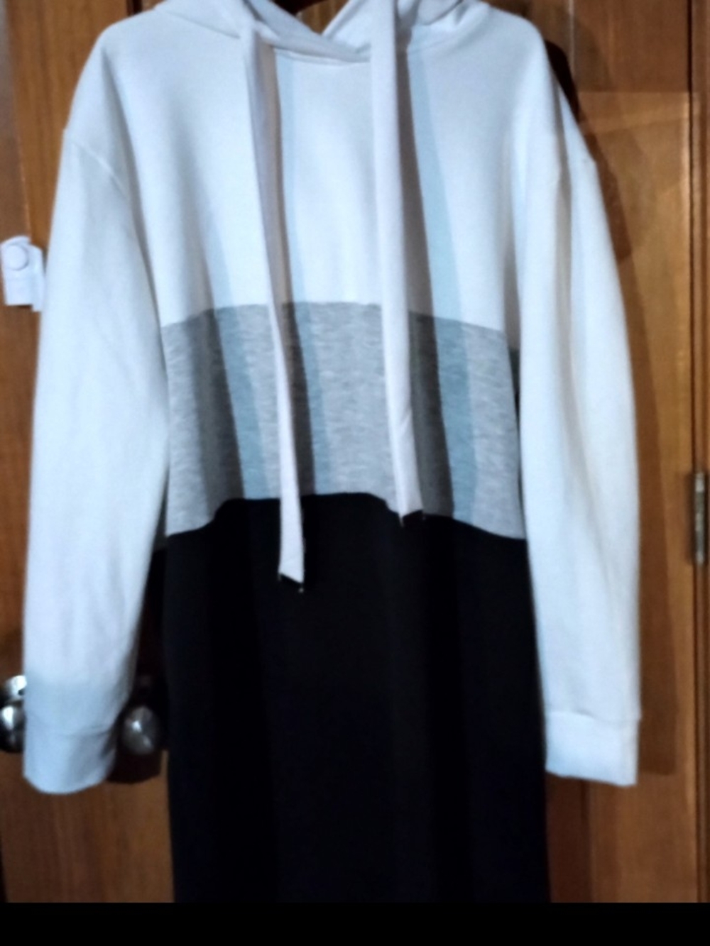 Colorblock Hoodie Sweater in White, Gray & Black
